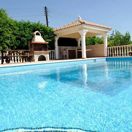 Purple Grape Villa *